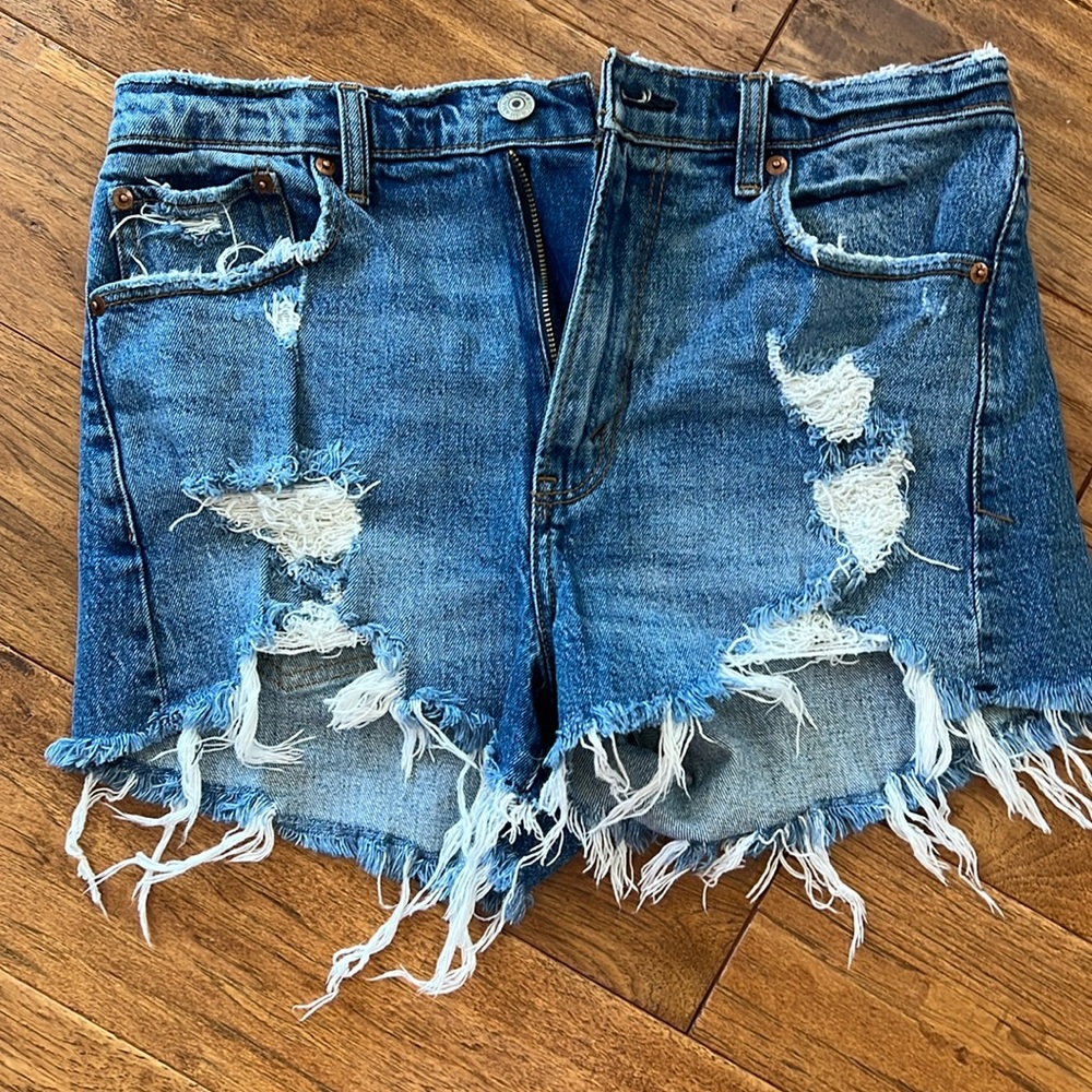 A & F Mom Jean Short